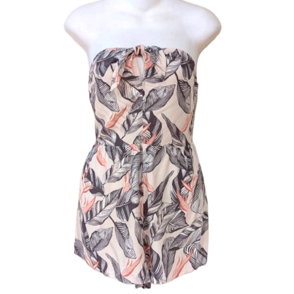 Kendall & Kylie Strapless Smocked Back Leaf Print Romper - Picture 2 of 11